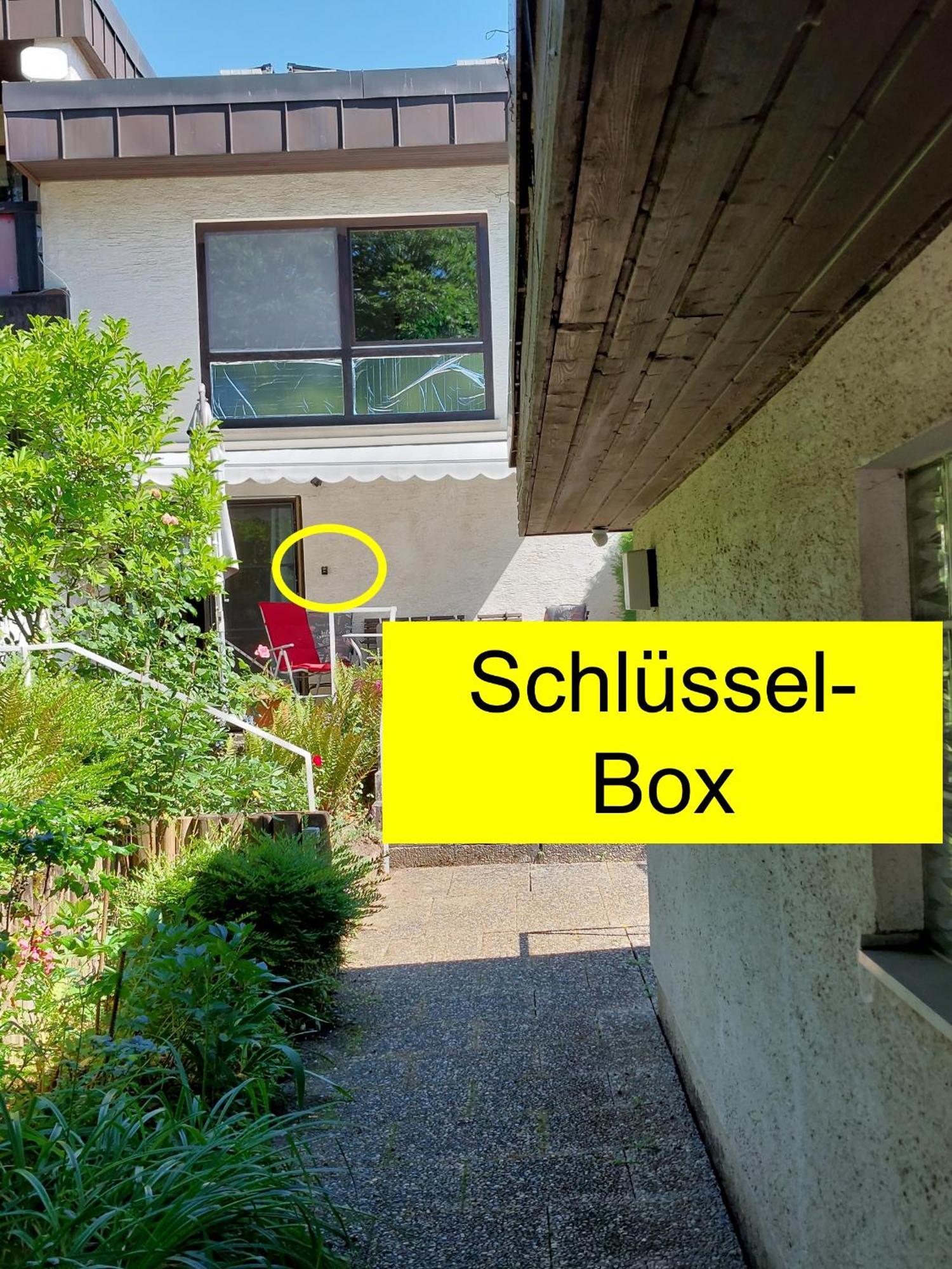 Apartment Grosszuegige Mit Terrasse Wuerzburg, Zell Zell am Main